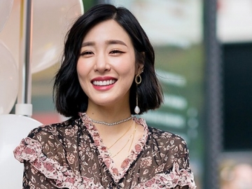 Dibuat Terharu Sampai Nangis, Tiffany SNSD Berikan Perhatian Menyentuh Untuk Penggemar
