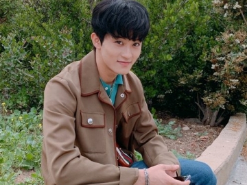 Mark NCT 127 Tampil Bak Pacar di Vlog Terbaru, Sukses Bikin Halu 