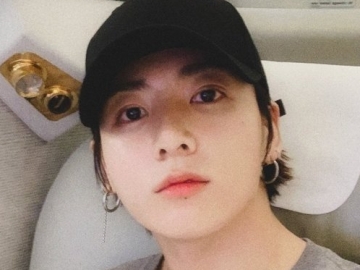BTS Kunjungi Pop Up Store, Kebiasaan Jungkook Yang Ini Malah Jadi Sorotan