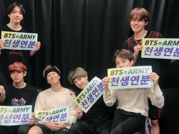 Berbeda Dari Idol Lain, Kebiasaan BTS Lakukan Hal Ini Saat Wawancara Tuai Pujian Reporter