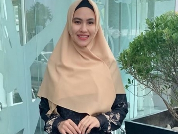  Gelar Aqiqah, Kartika Putri Akhirnya Tunjukkan Wajah Bayinya