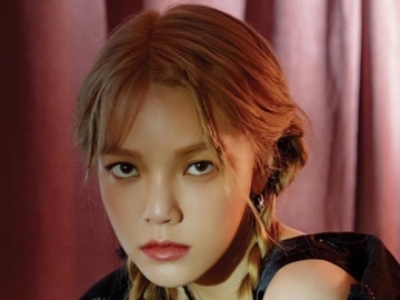 Pamer Rambut Blonde dan Sisi 'Ketampanan', Penampilan Jimin AOA Bikin Fans Makin Cinta