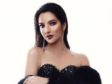 Nia Ramadhani Tampil Elegan Kenakan Gaun Bertabur 'Berlian' Seraya Pamer Paha Mulus, Seperti Apa?