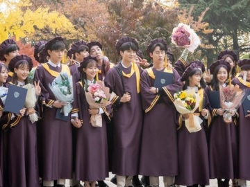 Intip Serunya Kemeriahan Pesta Penutupan 'Extraordinary You', Sukses Buat Penggemar Terharu