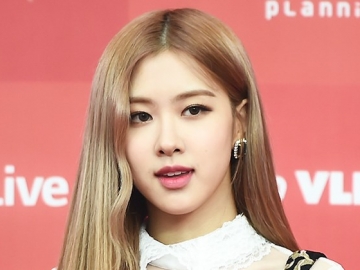 Bikin Fans Makin Kangen, Rose BLACKPINK Unggah Foto Saat Tur Di Australia dan Bilang Rindu Blink