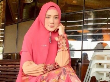 Masa Depan Mulan Jameela di DPR Tak Semulus Jalan Tol, Benarkah?