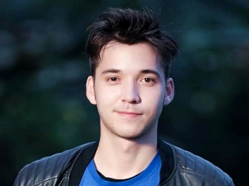 Stefan William Cuma Lagi Endorse Sepatu, Kok Malah Bikin Fans ‘Serba Salah’?