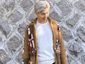 Tunjukkan Kecintaan Pada RM BTS, ARMY Brunei Kompak Tanam Pohon