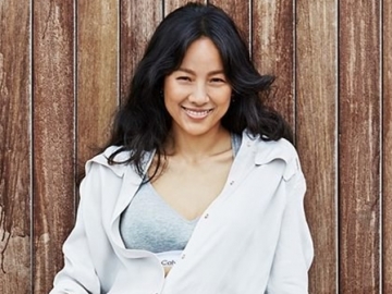 Tak Suka Aplikasi Pengedit Wajah, Lee Hyori Malah Kepincut Dengan Fitur Rekomendasi Yoona SNSD Ini