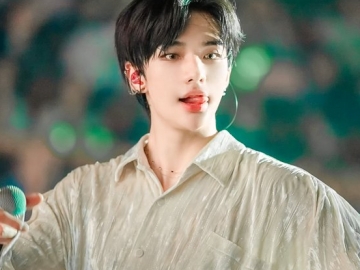Dapat Kiriman Bunga, Hyunjin Stray Kids Ucap Terima Kasih Dengan Unggah Foto Ini