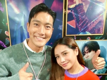 ‘Tutup Muka’ di Foto Siwon, Rafathar Anak Nagita ‘Keciduk’ Lirik Member SUJU Ini Bikin Gemas