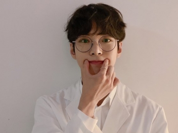 Unggah Selfie Dengan Warna Rambut Baru, Doyoung NCT 127 Malah Bikin Netter Gemas