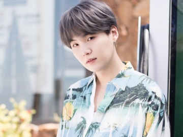 Suga BTS Tak Dapat Alihkan Pandangan Mata Pada Penyanyi Solo Perempuan Ini di 'MMA 2019'