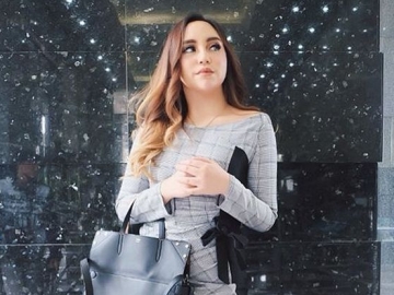 Bakal Rayakan Natal di Negara Ini, Salmafina Sunan Disinggung Bikin Buku Soal Perjalanan Hidup