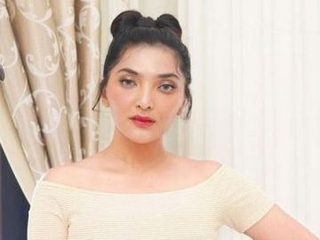 Aksi Panggung Ashanty dengan Suami dan Putri Sulung Tiba-tiba Jadi Kontroversi, Kenapa?