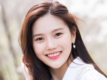 Tampak Malu-Malu, Imutnya Hyojung Oh My Girl Ngaku Jadi Fans Berat Member Red Velvet Ini