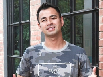 Asyik Liburan, Raffi Ahmad Tetap ‘Eksis’ Boyong Trofi Bergengsi Panasonic Gobel Awards 2019