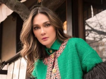 Kenakan Baju Kotak-Kotak Bak 'Sarung', Outfit Luna Maya Bisa Buat Beli Rumah
