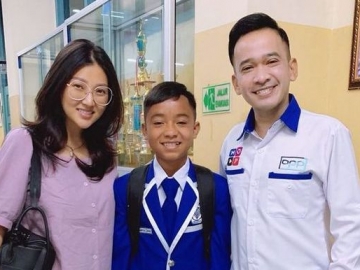 Betrand Peto Ciumi Sarwendah Bikin Geger, Ruben Onsu Akui Aksi Sang Putra dan Istri Kurang Pantas