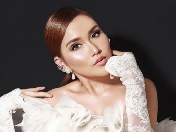 Ayu Ting Ting Rela Kesusahan Berburu Hadiah Istimewa Ini Sebelum Jenguk Anak Denada