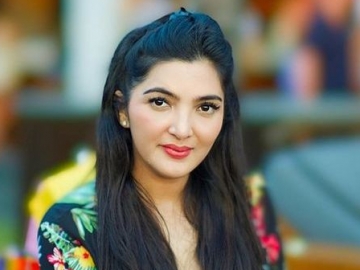 Ashanty Ungkap Kerinduan Pada Mendiang Sang Ibunda, Bibir 'Lawas' Terlihat Berbeda Justru Disorot