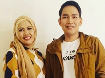 Dekat Dengan Aditya Gumelar, Ely Sugigi Lagi-Lagi Bikin Caption Ambigu Soal Cinta
