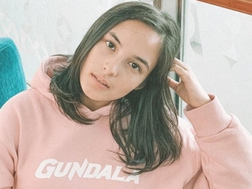Tampil Anggun Berbalut Gaun Putih, Chelsea Islan Siap Sambut Tahun Baru 2020 Dengan Energi Positif
