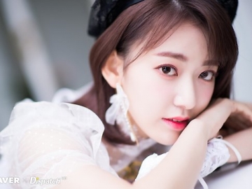 Sakura Miyawaki IZ*ONE Terlihat Tiba di Korea, Penggemar Langsung Histeris Ucap Kerinduan