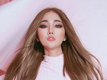 Lucinta Luna 'Bumbui' Lagu Baru Ashanty dengan Goyangan, Aurel Hermansyah Sigap Beri Komentar