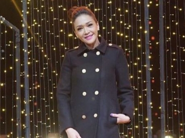 Tampil 'Macho', Gaya Busana Maia Estianty Terinspirasi dari Eks Suami?