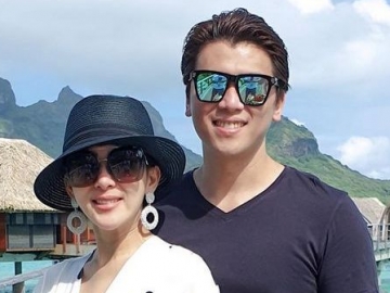 Ingin Umrah Perdana Bareng Reino Barack, Syahrini Malah ‘Disentil’ Lagi Soal First Travel