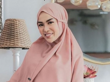 Kasus Masih Berlanjut, Medina Zein Ucapkan Selamat Ultah ke Zaskia Sungkar Malah Disindir Gimik