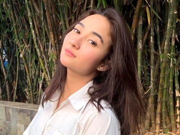 Naomi Zaskia Mendadak Singgung Soal Tatapan Nanar dan Omongan Sebelah Mata, Ada Apa?