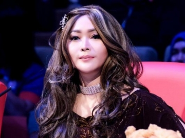 Inul Daratista Dilarikan ke Rumah Sakit, Sang Putra Justru 'Santai' Lakukan Ini