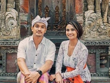 Gandeng Vanessa Angel Ucapkan Selamat Natal, Bibir Bibi Ardiansyah Malah Curi Perhatian