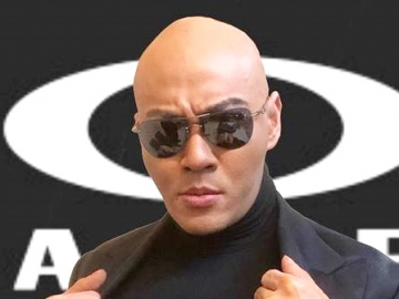Ngegym Saat Liburan, Deddy Corbuzier ‘Skakmat’ Netizen Usai Ditanya Soal Salat Gerhana