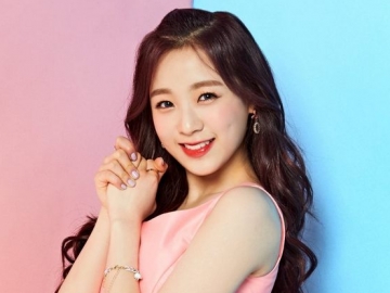 Member April Jinsol Kesal Temukan GIF Seksual Bergambar Dirinya, Begini Tanggapan K-Netz