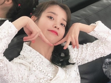 IU Jadi Trending Usai Tiba di Indonesia, Posting Asyik Makan Jambu Bikin Heboh