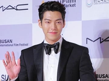 Hadirkan Citra Baru, Kim Woo Bin Buat Kesengsem Tampil Dengan Rambut Gondrong