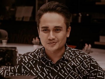 Denny Darko Sebut Bakal Ada Artis Tak Terduga Terseret Video Panas di 2020, Disambut Pro-Kontra
