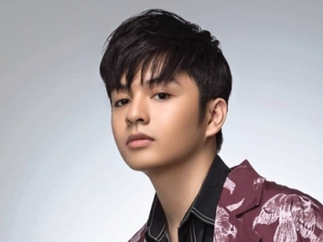 Angga Yunanda Bagikan Foto Super Close-up, Wajah Mulus Tak Berpori Disorot