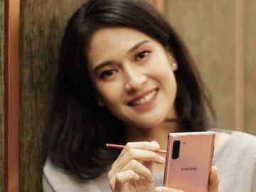 Dian Sastro Seksi Saat Liburan Di Pulau Komodo, Netter: Hot Moms