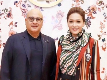 Maia Estianty Akui Lupa Umur Saat Jalan dengan Suami, Irwan Mussry Pasang Wajah ‘Pasrah’ Disorot