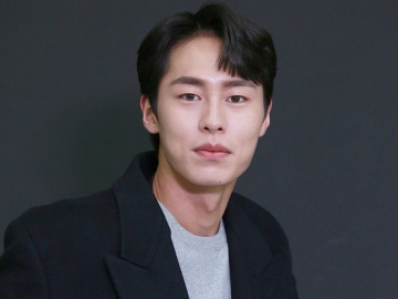 Foto Tak Nampak Muka, Lee Jae Wook Tetap Dipuji Ganteng Hingga Disebut Malaikat