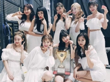 Twice Tampil di GDA 2020, Netter Gosipin Sepatu, hingga 'Jebakan Panggung Ice Skating'