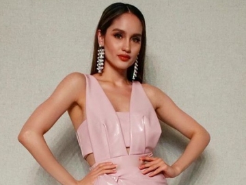 Bandingkan Potret 10 Tahun Lalu, Wajah Cinta Laura Disebut Awet Muda