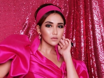 Ayu Ting Ting Nempel ke Wendi Cagur Kala Ivan Gunawan Absen, Auto Dihujat Habis-Habisan?