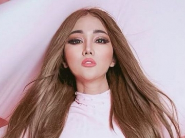 Beredar Foto Lucinta Luna Pertama Kali Oplas Payudara, Dukungan Kini Malah Didapat 'Rival' Keanu