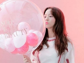 Jisoo Paripurna di Event Jimmy Choo, Netter: Minggir, Miss Korea Mau Lewat!