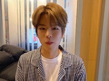 Unggah Foto Kebersamaan Bareng Member Stray Kids, Seungmin Banjir Doa